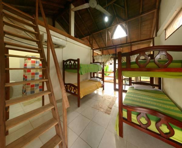 Hotel Sumpa Montañita Екстериор снимка