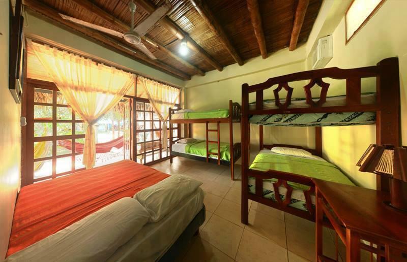 Hotel Sumpa Montañita Екстериор снимка