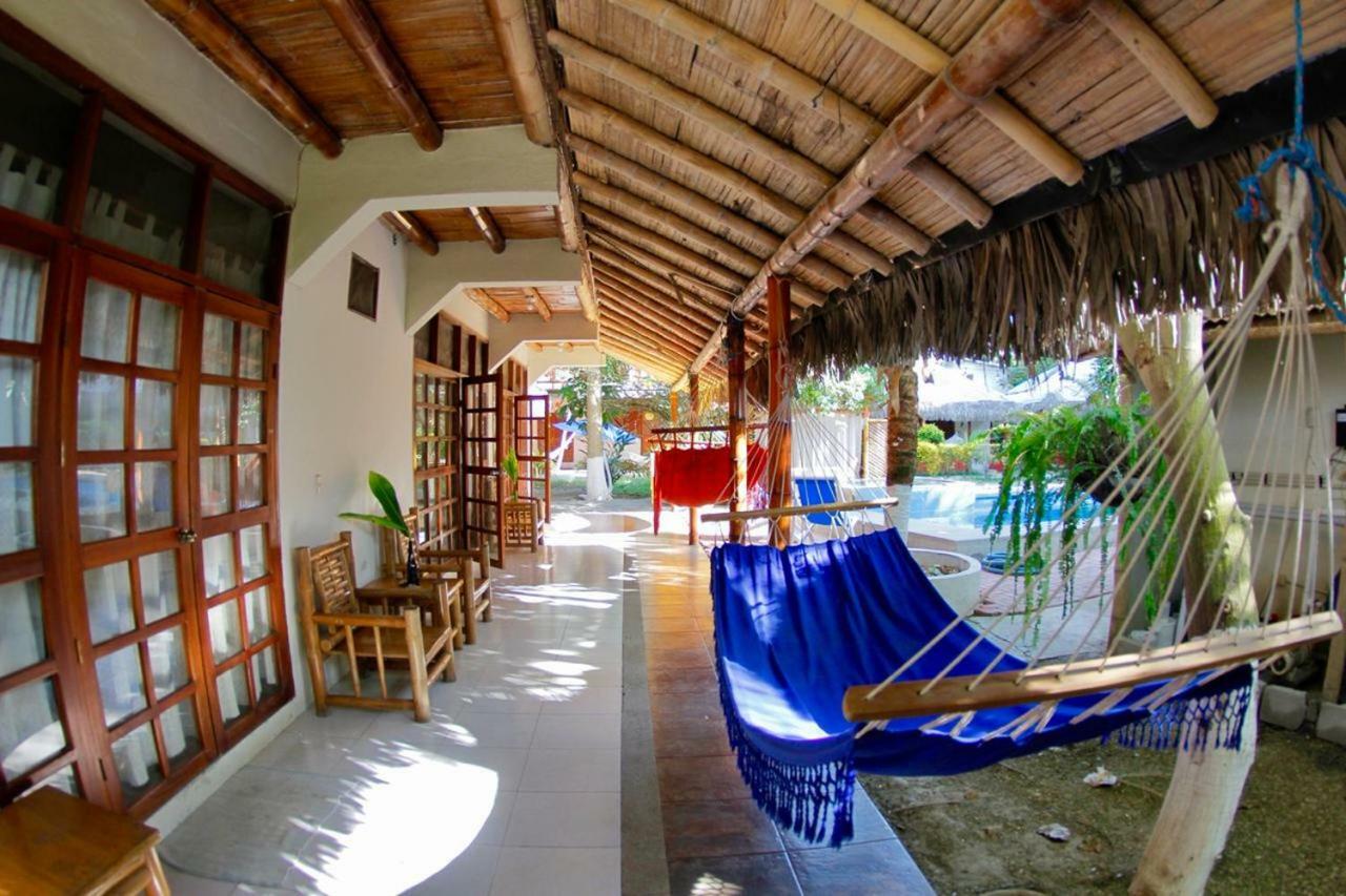 Hotel Sumpa Montañita Екстериор снимка