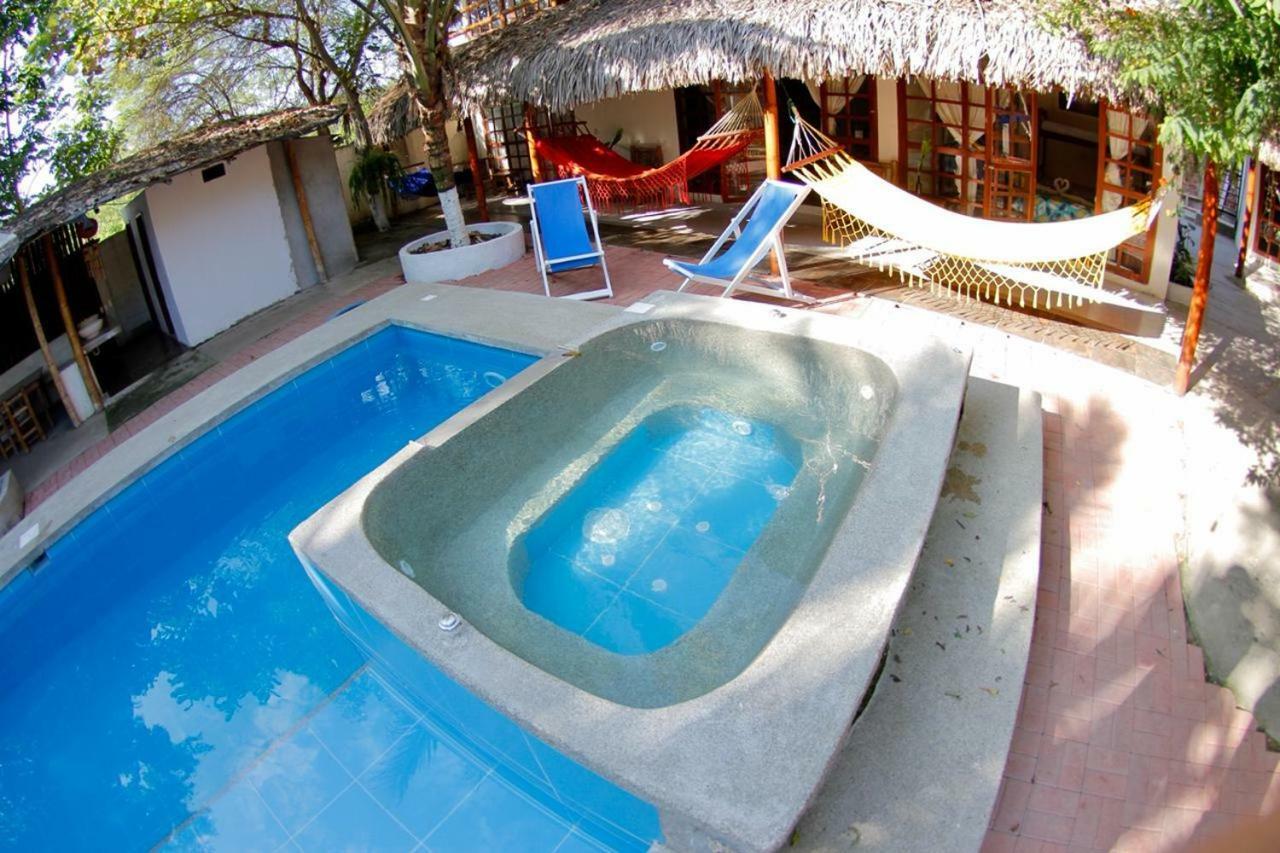 Hotel Sumpa Montañita Екстериор снимка